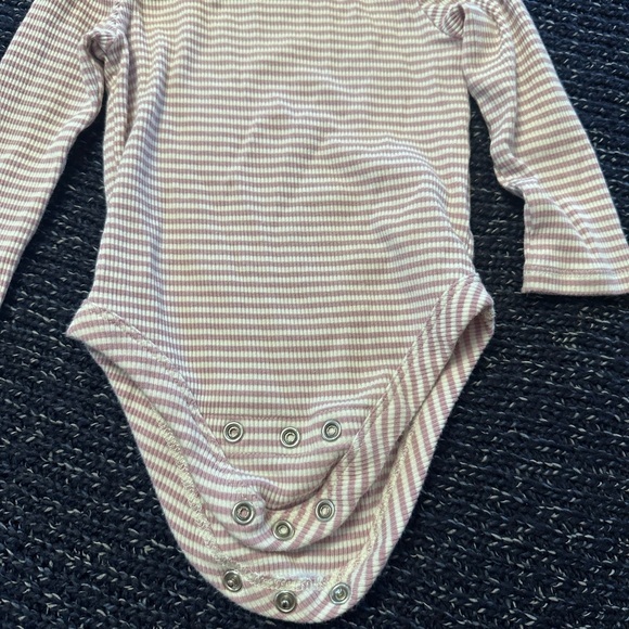 Quince Other - Quince Rose Pink Stripe Baby Bodysuit 9-12M Long Sleeve Organic Cotton